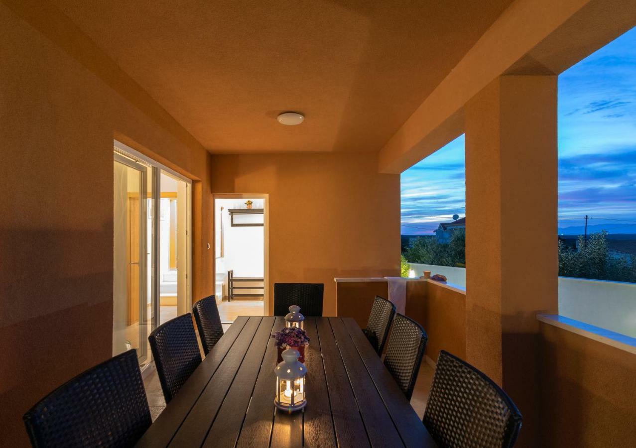 Villa Village Idylle With Heated Pool, Sauna, Jacuzzy And Private Parking Sukošan Exterior foto