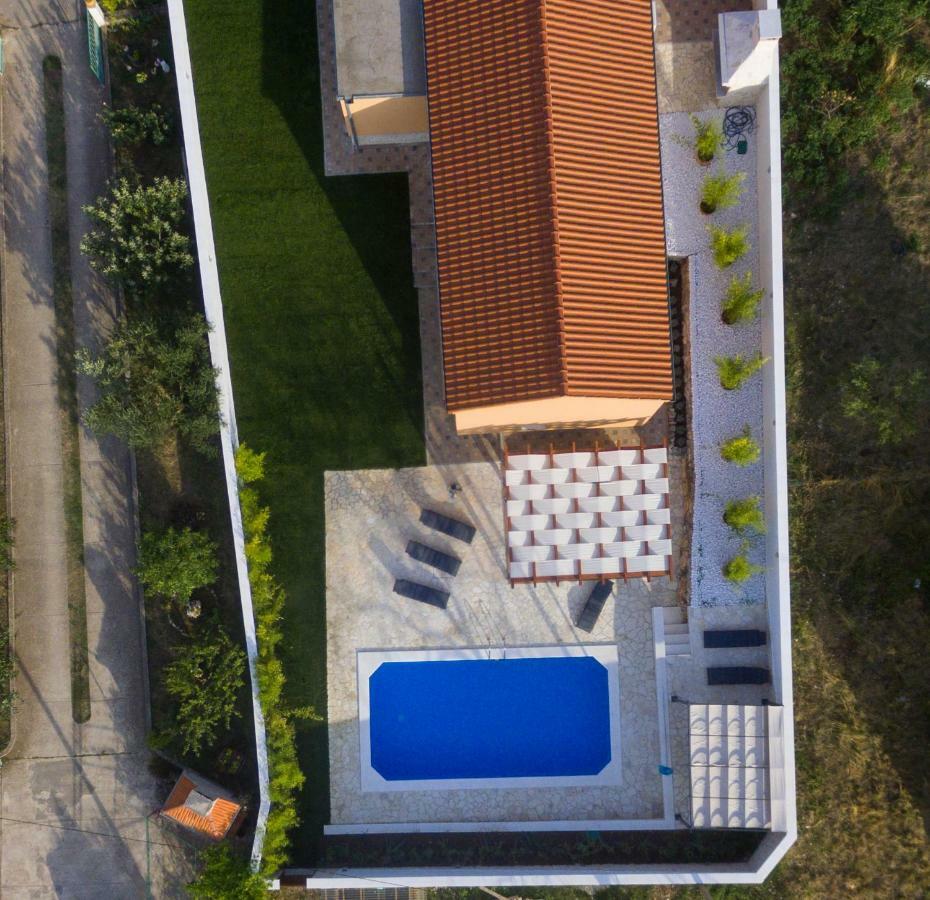 Villa Village Idylle With Heated Pool, Sauna, Jacuzzy And Private Parking Sukošan Exterior foto
